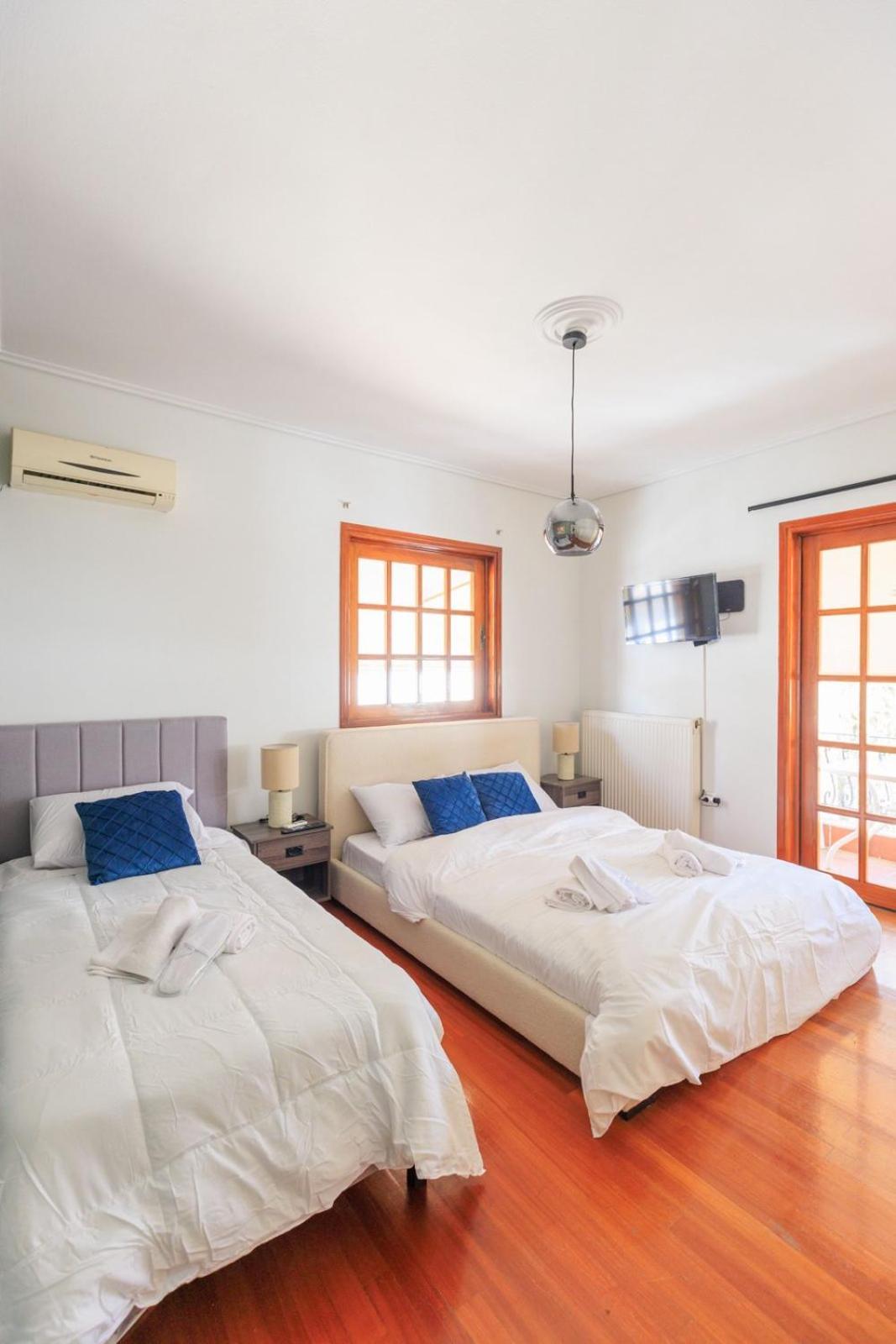 Aiolos Grand Super Lux Suite Kalamaki Alimos Near The Sea Ateny Zewnętrze zdjęcie