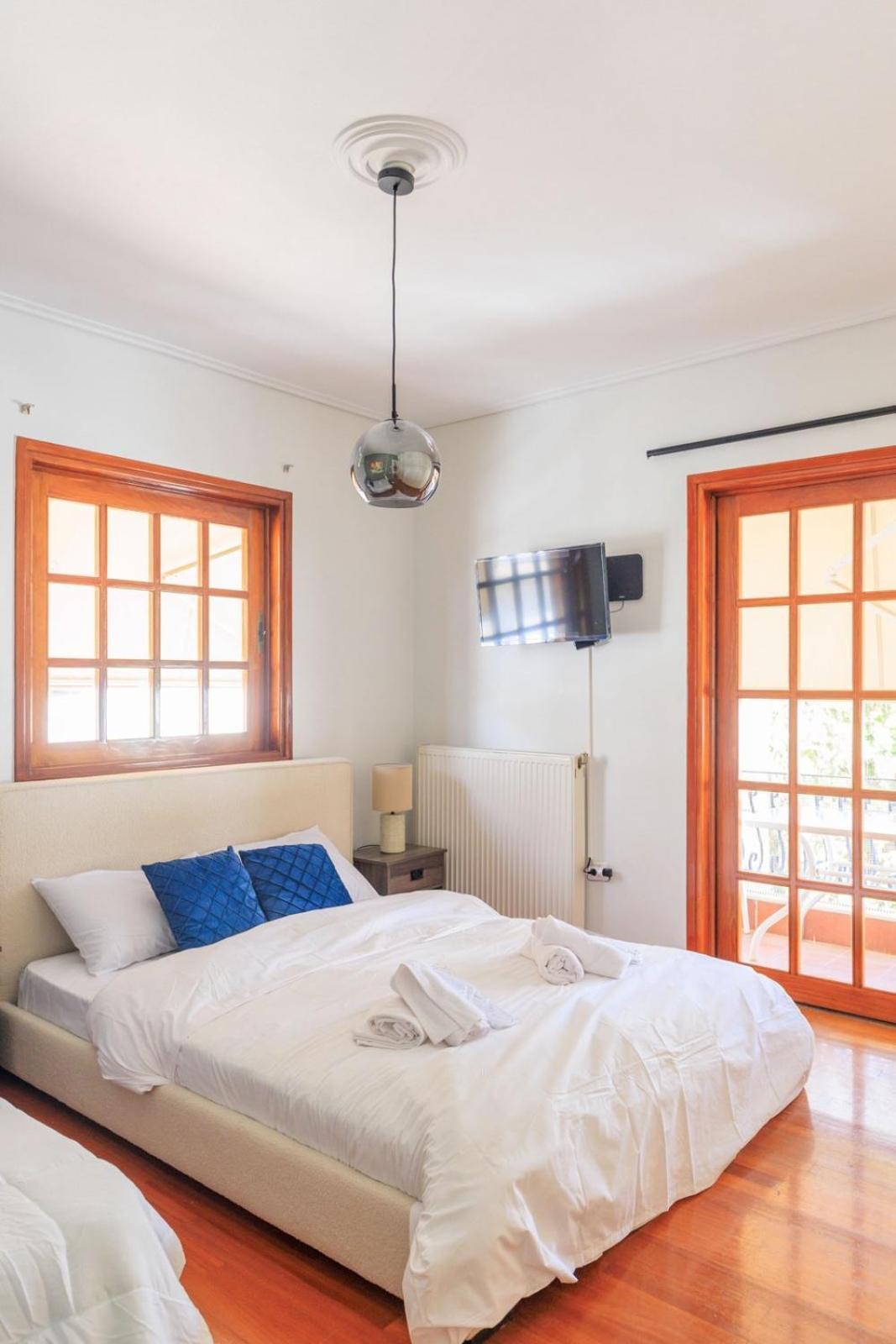 Aiolos Grand Super Lux Suite Kalamaki Alimos Near The Sea Ateny Zewnętrze zdjęcie