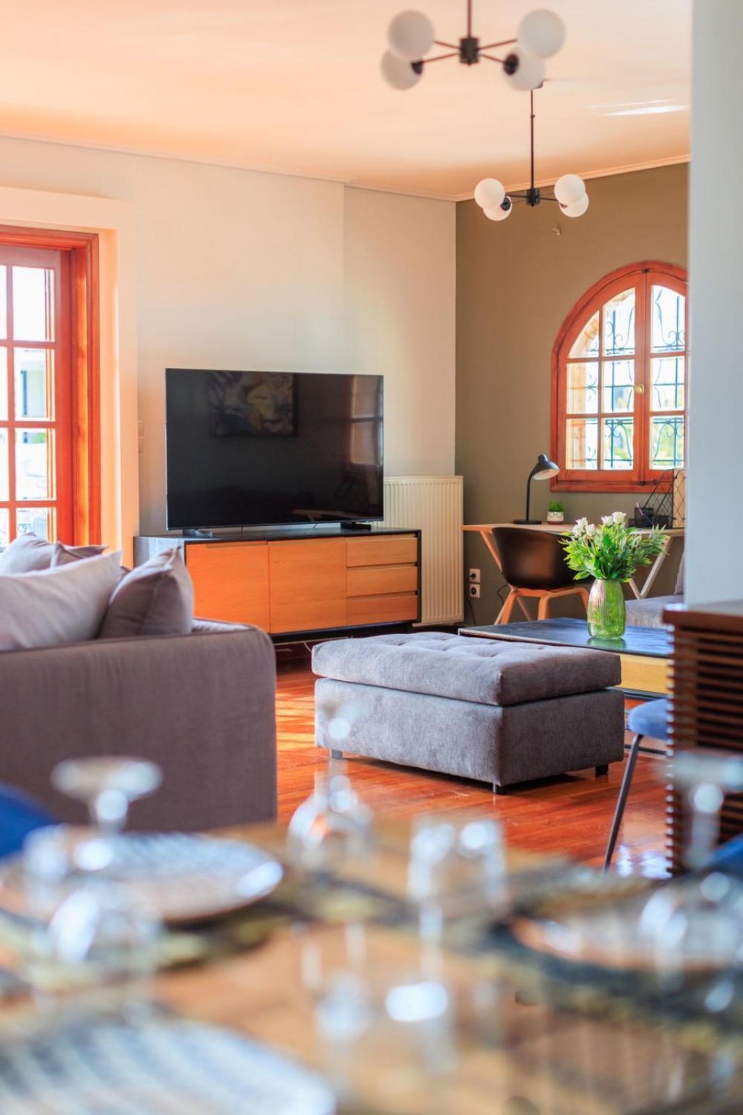 Aiolos Grand Super Lux Suite Kalamaki Alimos Near The Sea Ateny Zewnętrze zdjęcie
